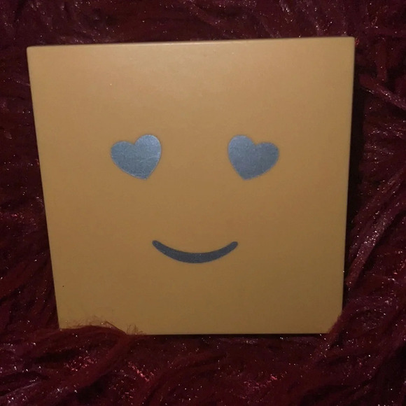 Benefit Hello Happy Velvet Powder  Foundation #7 - Picture 3 of 6